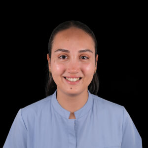 Prosthodontist Elif Aydoğdu